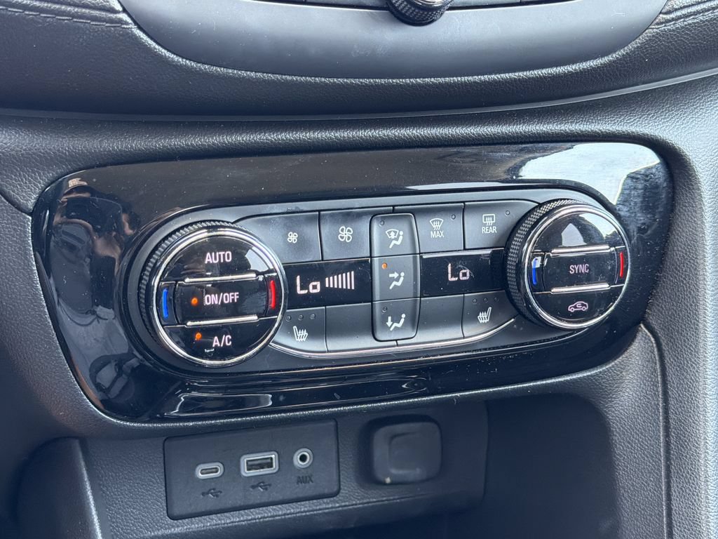 Used 2020 Buick Encore GX Select FWD image 19