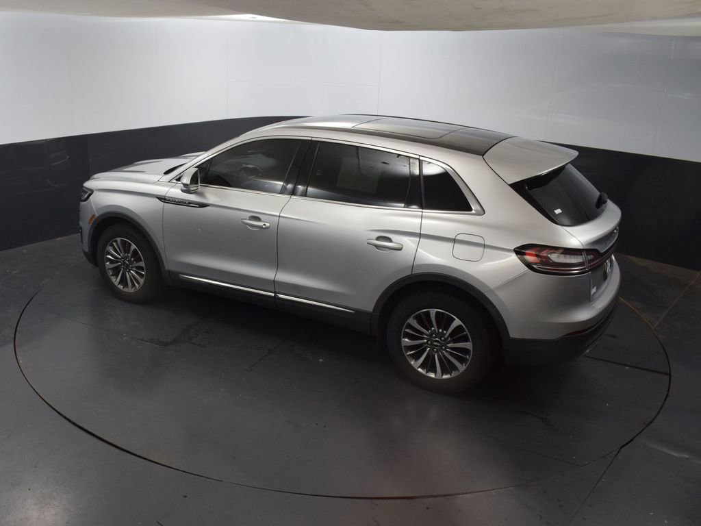 Used 2019 Lincoln Nautilus Select image 45