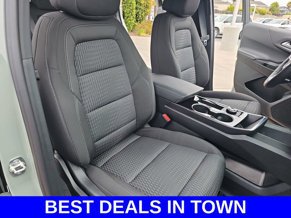 New 2026 Chevrolet Equinox LT w/ Safety and Technology Package FWD image 10