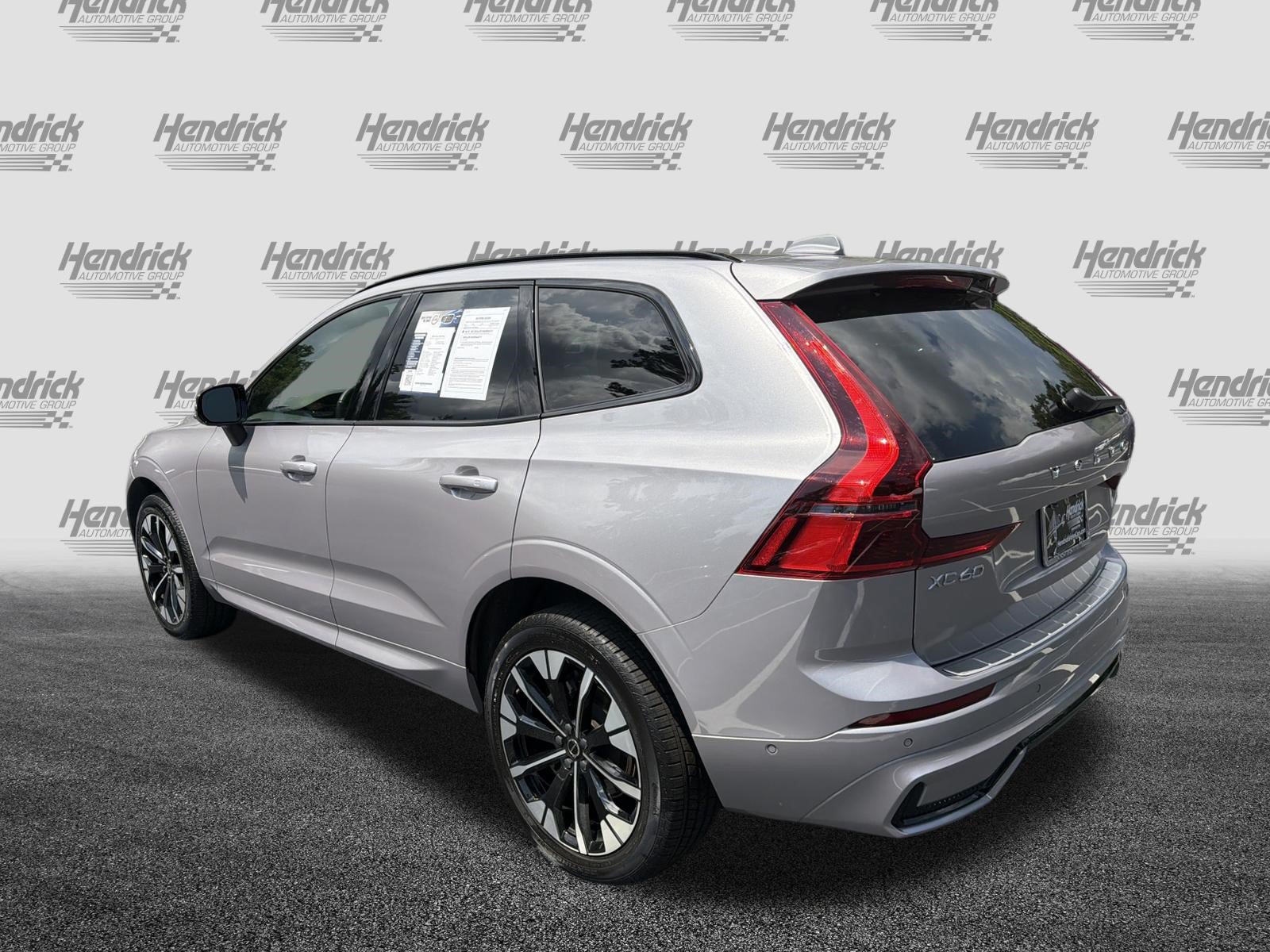 Certified 2026 Volvo XC60 B5 Plus AWD/4WD image 8