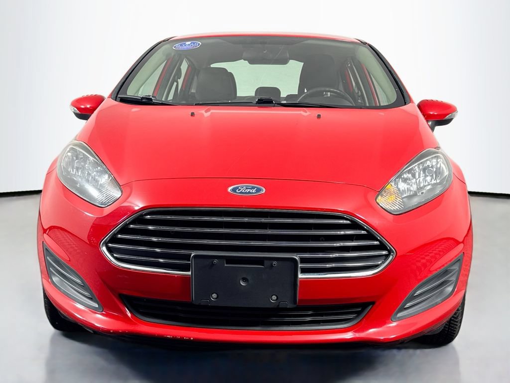 Used 2015 Ford Fiesta SE FWD image 2