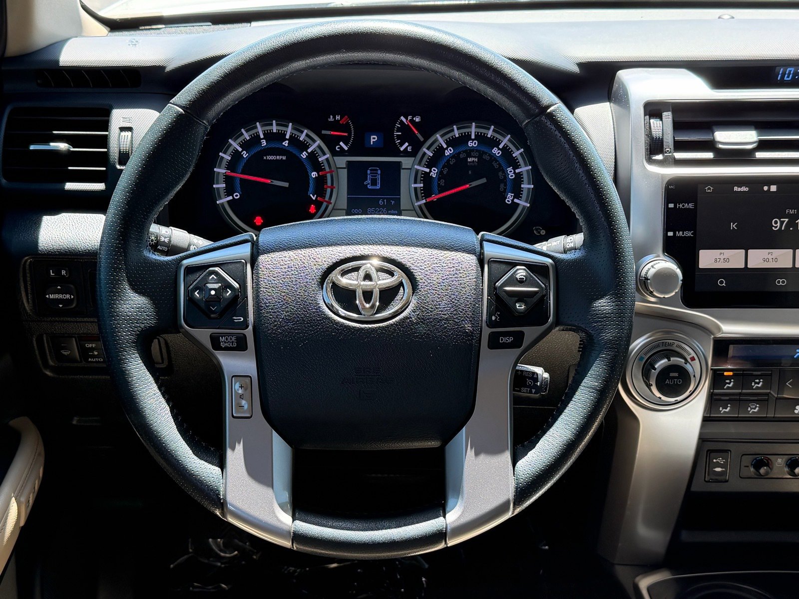 Used 2015 Toyota 4Runner Limited AWD/4WD image 13
