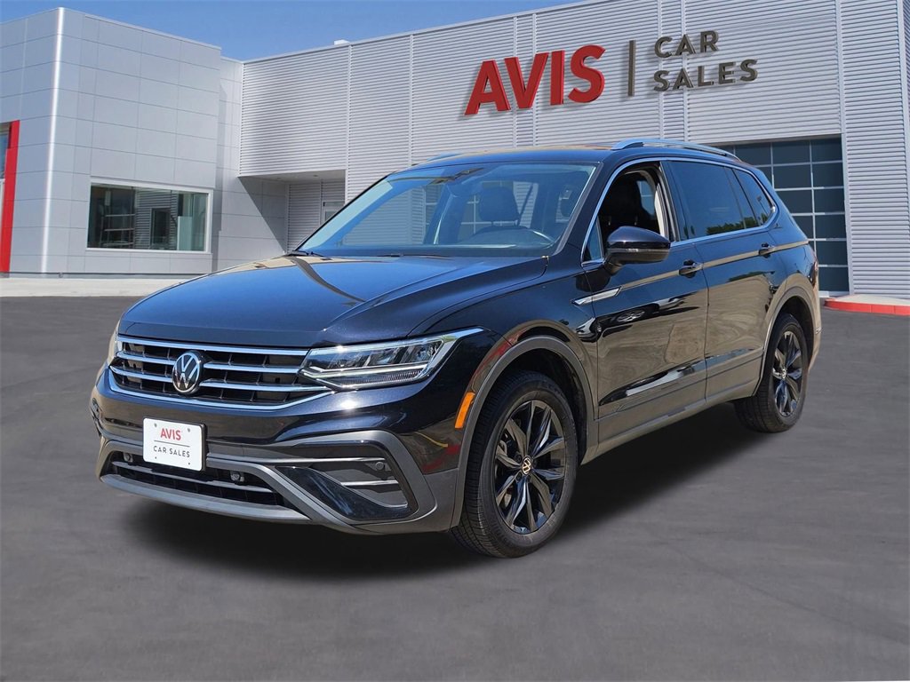 Used 2024 Volkswagen Tiguan SE