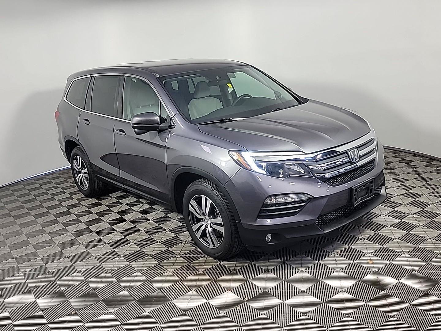 Used 2016 Honda Pilot EX image 2