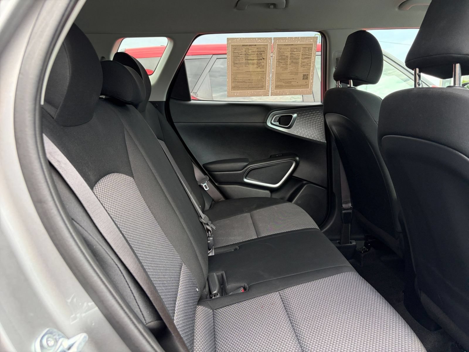 Used 2025 Kia Soul LX w/ LX Technology Package FWD image 22