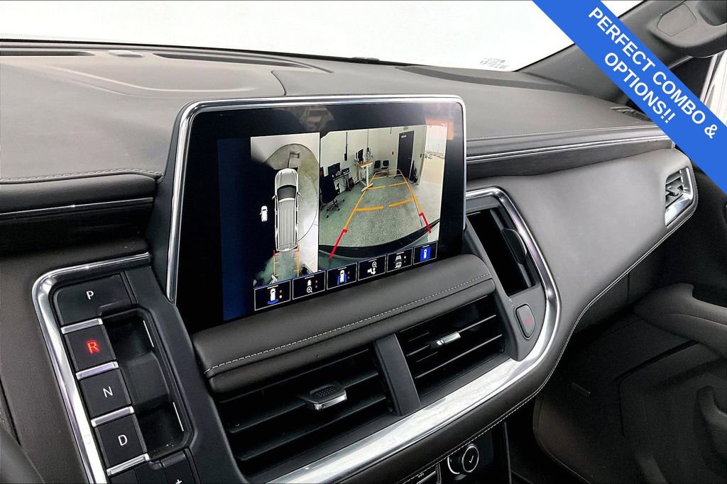 Used 2024 Chevrolet Suburban Z71 w/ Luxury Package image 31