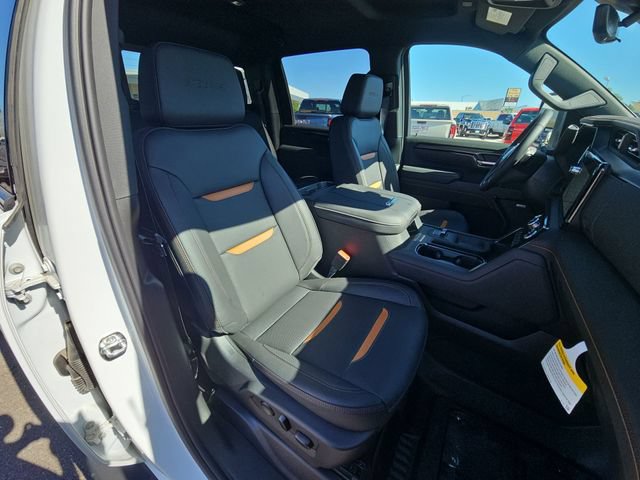New 2026 GMC Sierra 2500 AT4 w/ Technology Package AWD/4WD image 17