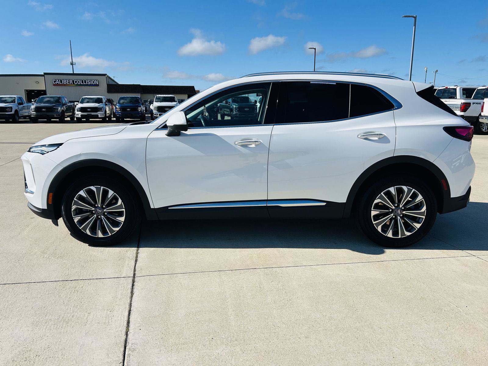 Used 2024 Buick Envision Preferred AWD/4WD image 35