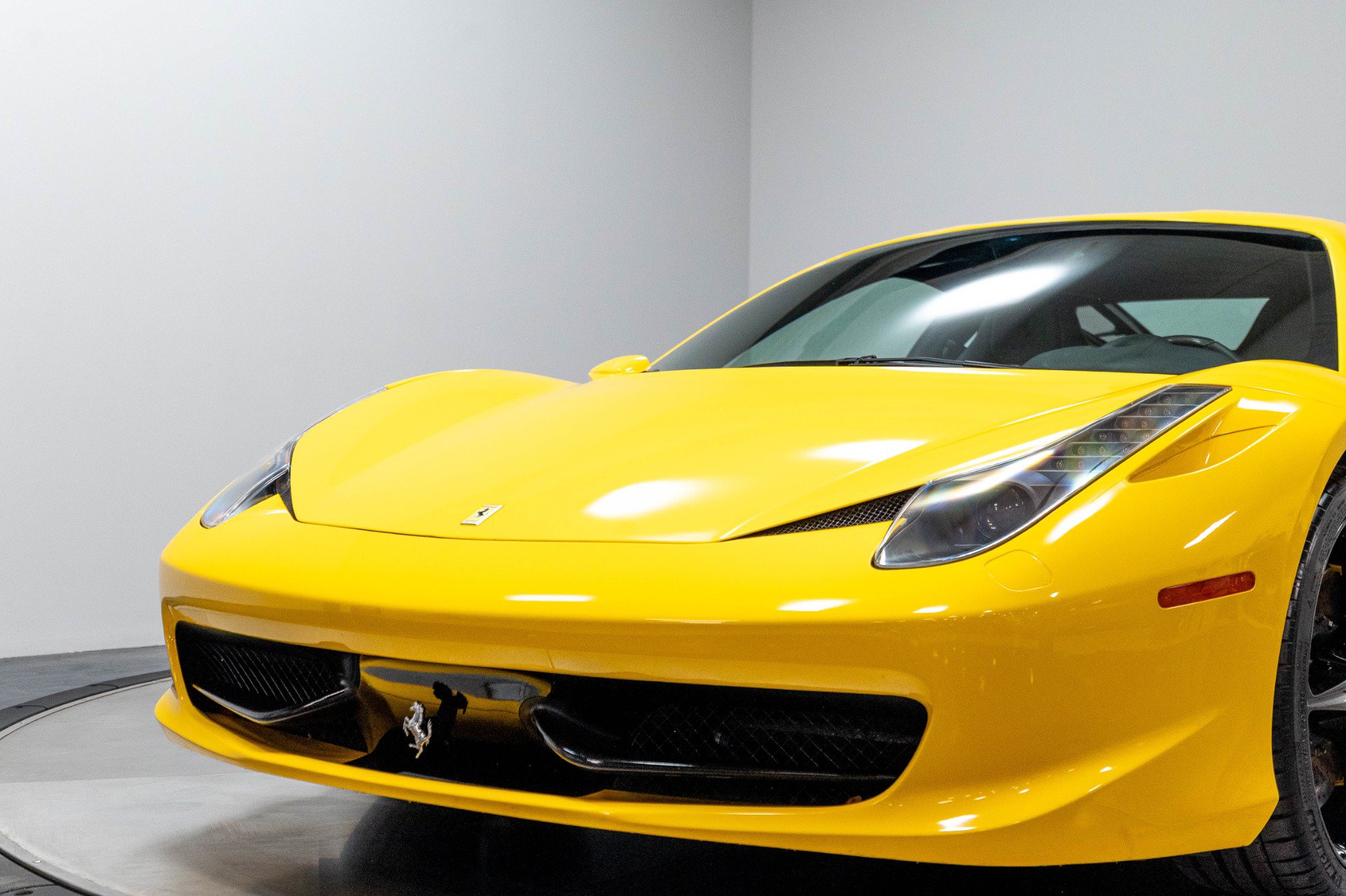 Used 2010 Ferrari 458 Italia Coupe RWD image 73