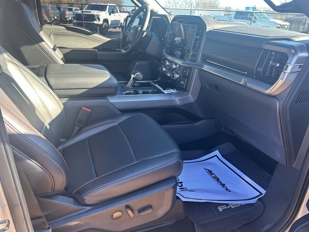 Used 2025 Ford F150 Lariat w/ Equipment Group 501A Mid image 15