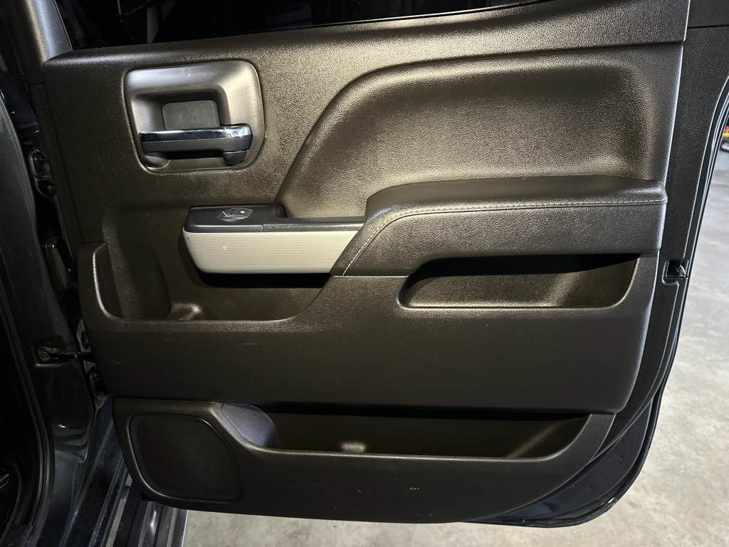 Used 2018 Chevrolet Silverado 2500 LTZ w/ Duramax Plus Package AWD/4WD image 5