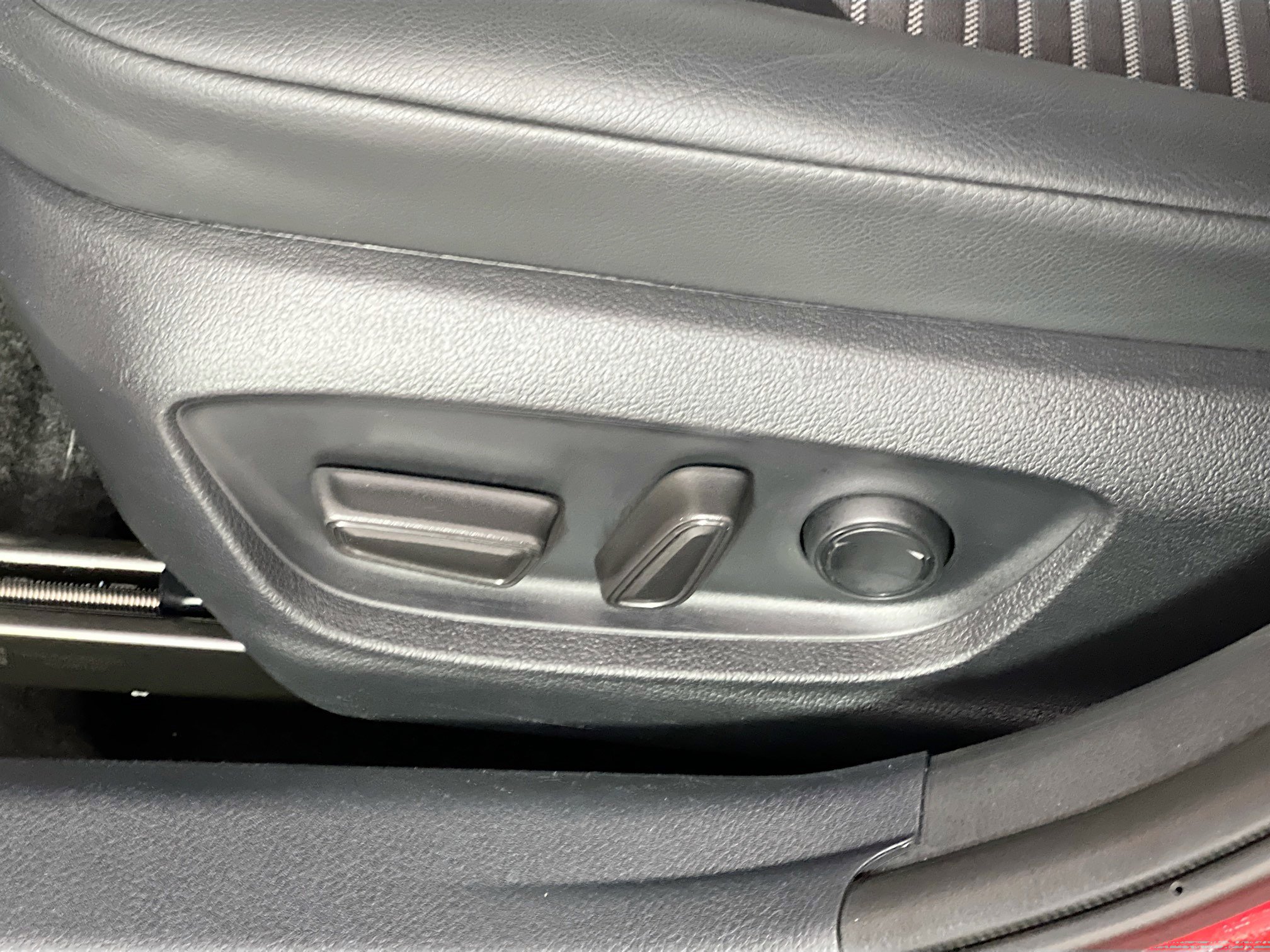 Used 2024 Toyota Camry SE image 16