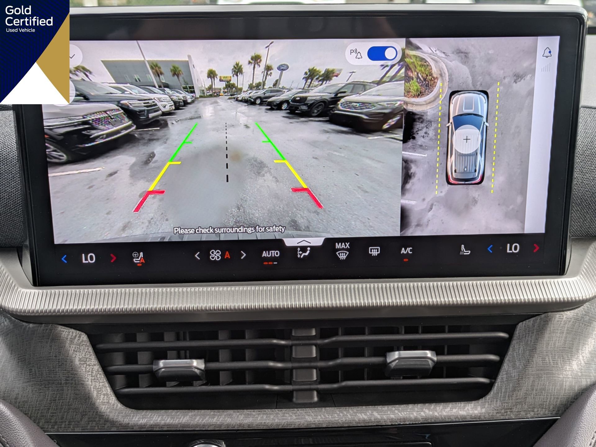 Certified 2025 Ford Explorer Platinum w/ LUX Leather Package image 28