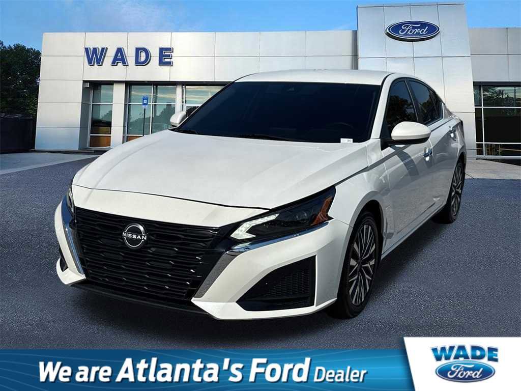 Used 2023 Nissan Altima 2.5 SV