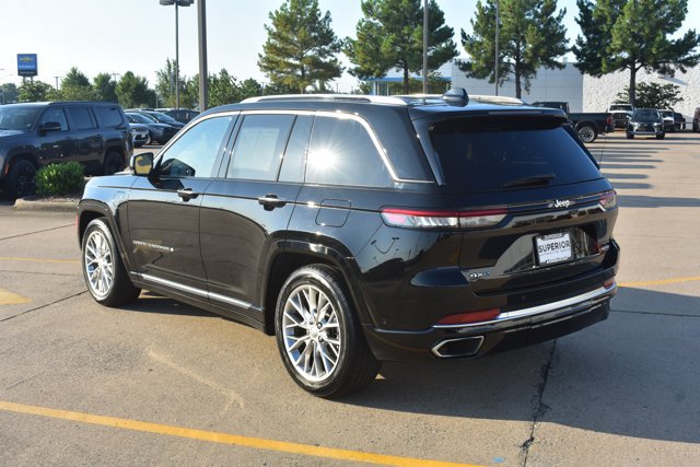 Used 2023 Jeep Grand Cherokee Summit w/ Luxury Tech Group V AWD/4WD image 9