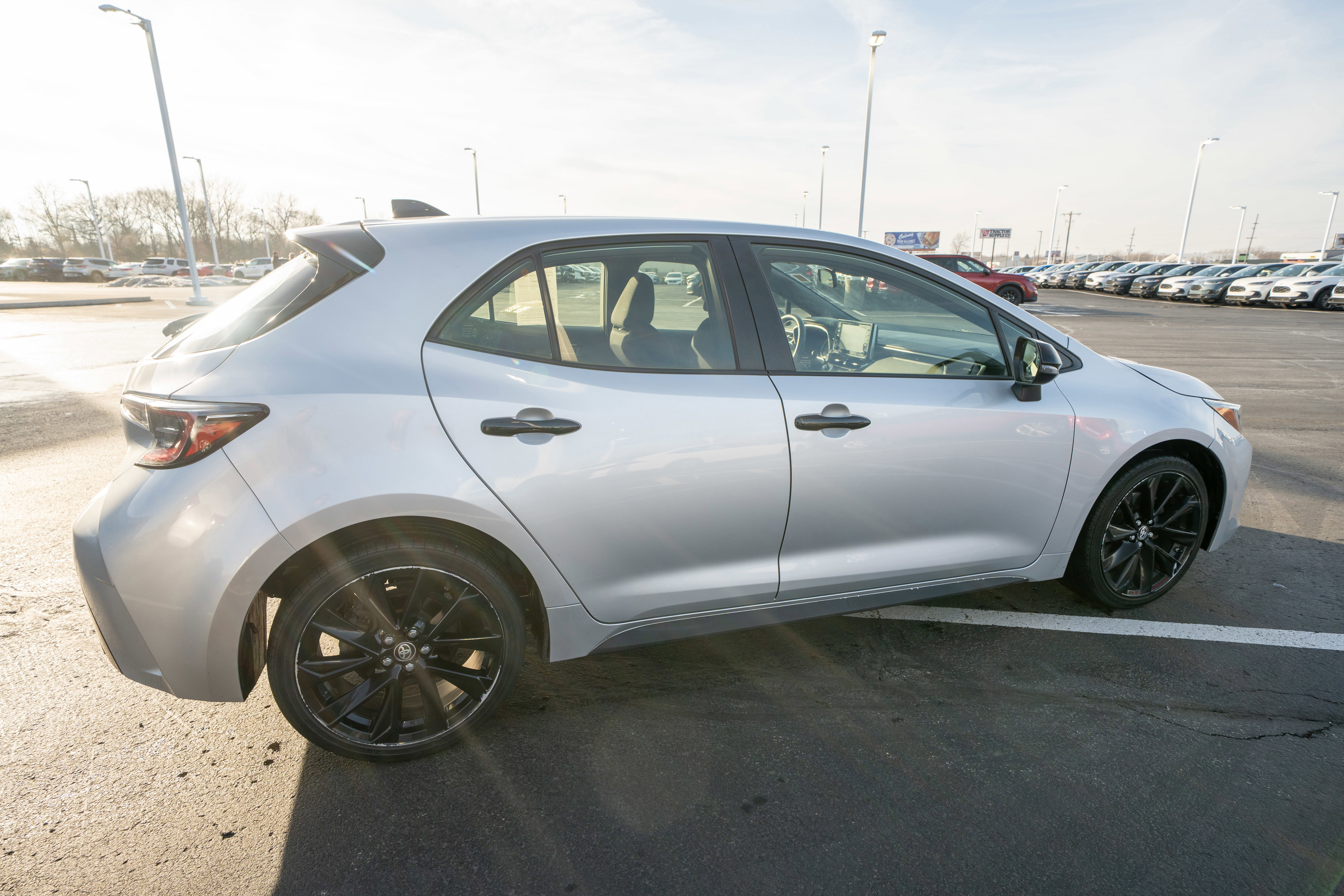 Used 2021 Toyota Corolla SE image 6