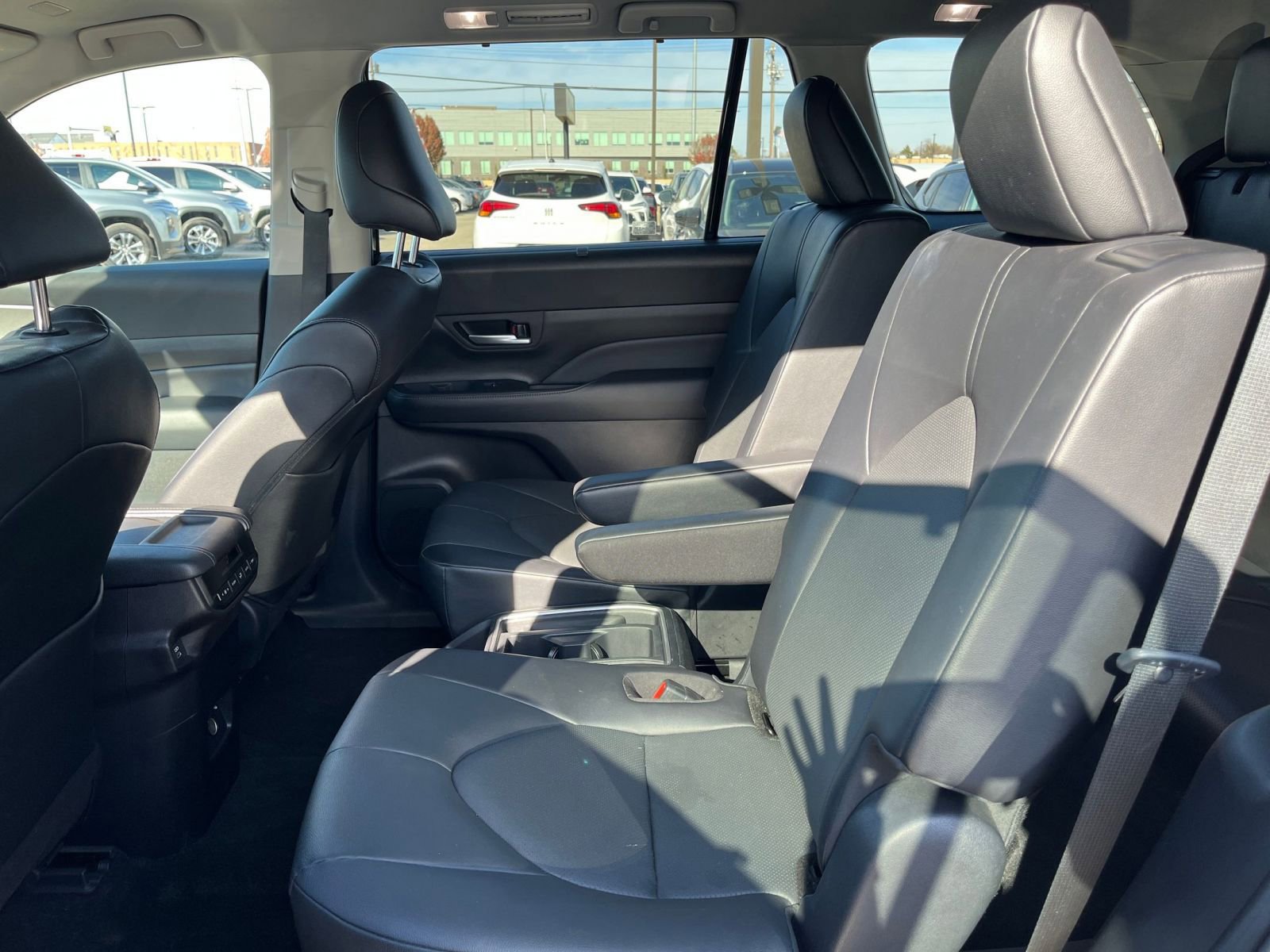Used 2025 Toyota Grand Highlander FWD image 25