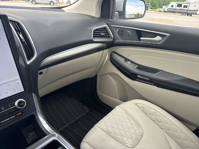 Certified 2023 Ford Edge Titanium AWD/4WD image 40
