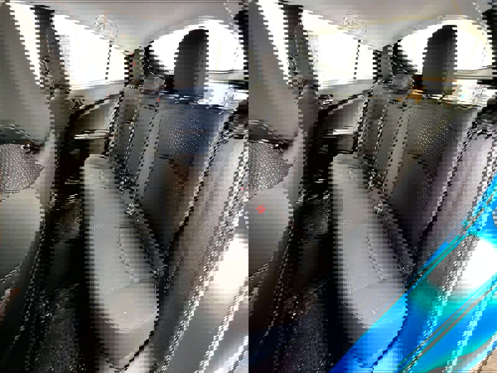 Used 2019 Toyota Prius LE AWD/4WD image 27