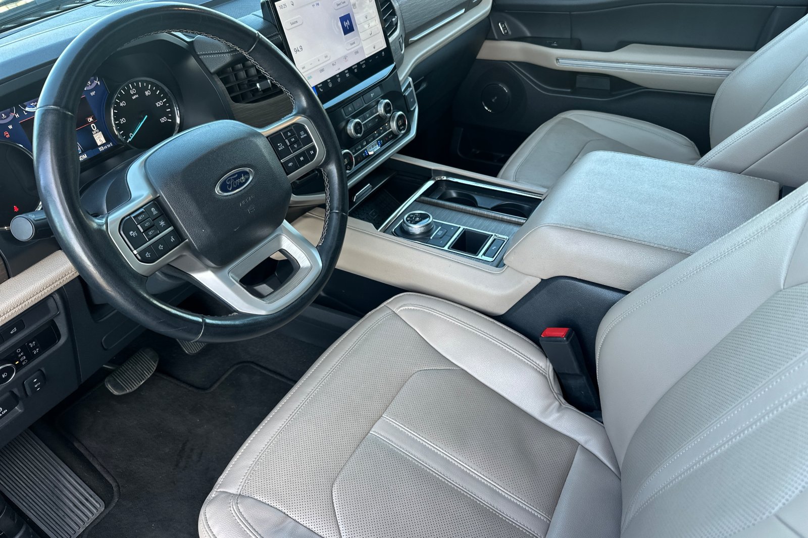 Used 2024 Ford Expedition Max Limited RWD image 10