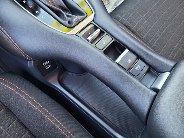 Used 2024 Honda HR-V Sport image 17