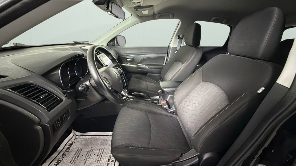 Used 2021 Mitsubishi Outlander Sport SE image 33