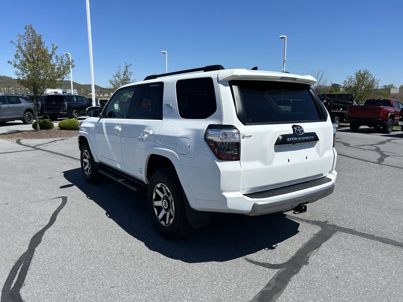 Used 2024 Toyota 4Runner TRD Off-Road Premium w/ Off Road Premium Plus Package AWD/4WD image 5