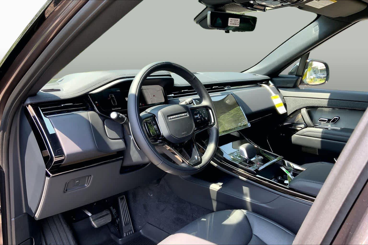 New 2026 Land Rover Range Rover Sport Dynamic SE AWD/4WD image 9