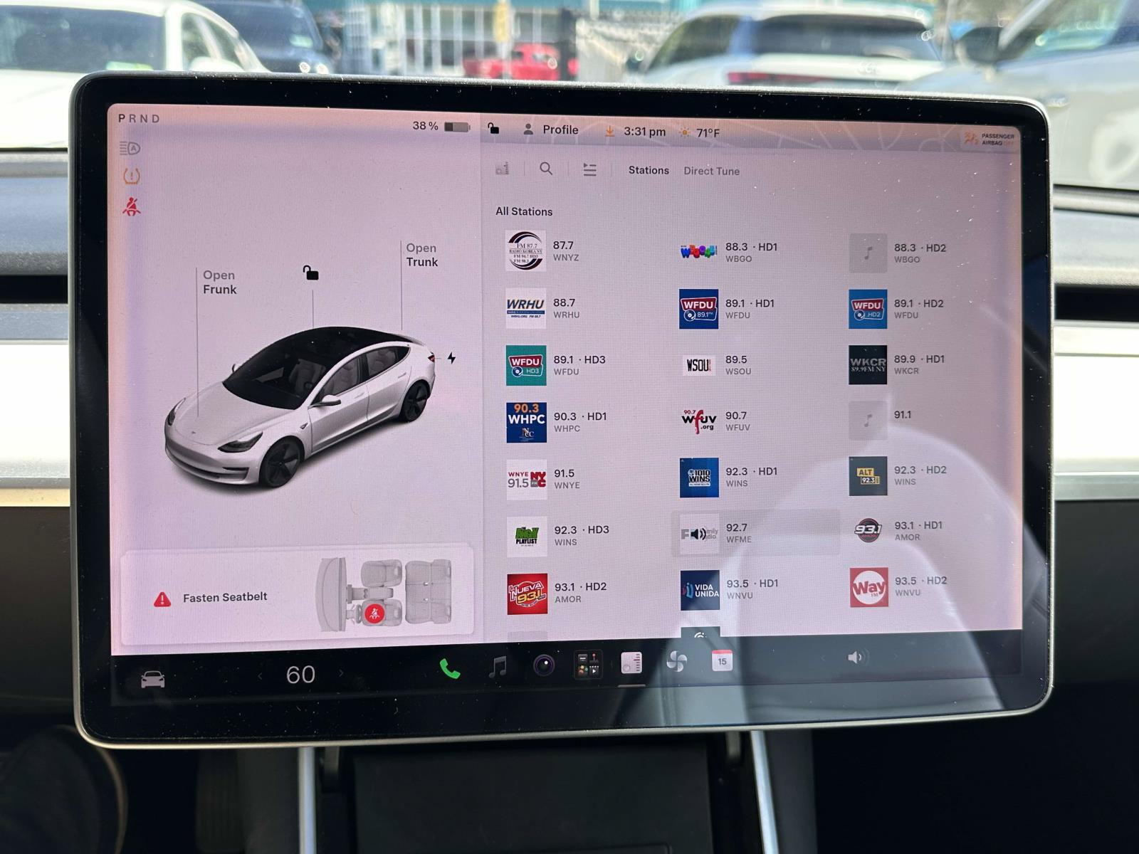 Used 2019 Tesla Model 3 Standard Range RWD image 34