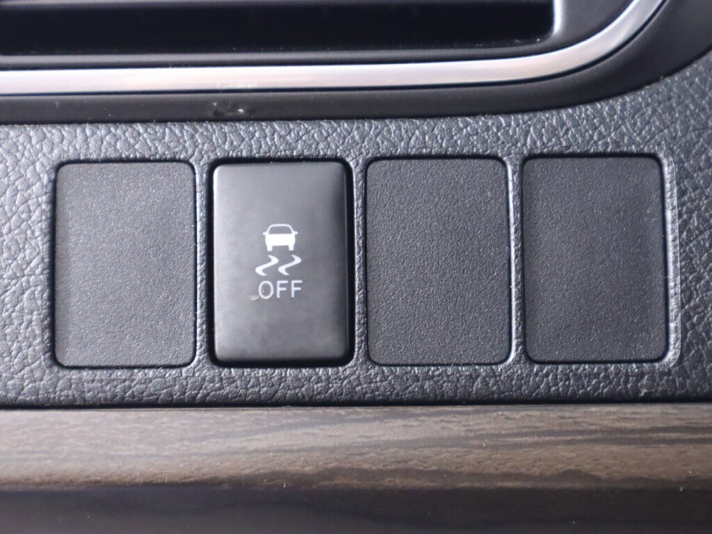 Used 2016 Toyota Camry XLE FWD image 10