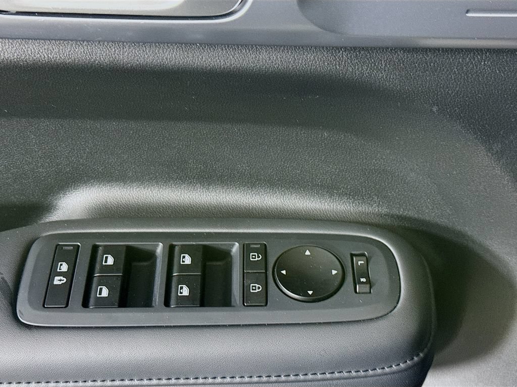 Certified 2025 Hyundai Santa Fe SEL AWD/4WD image 22