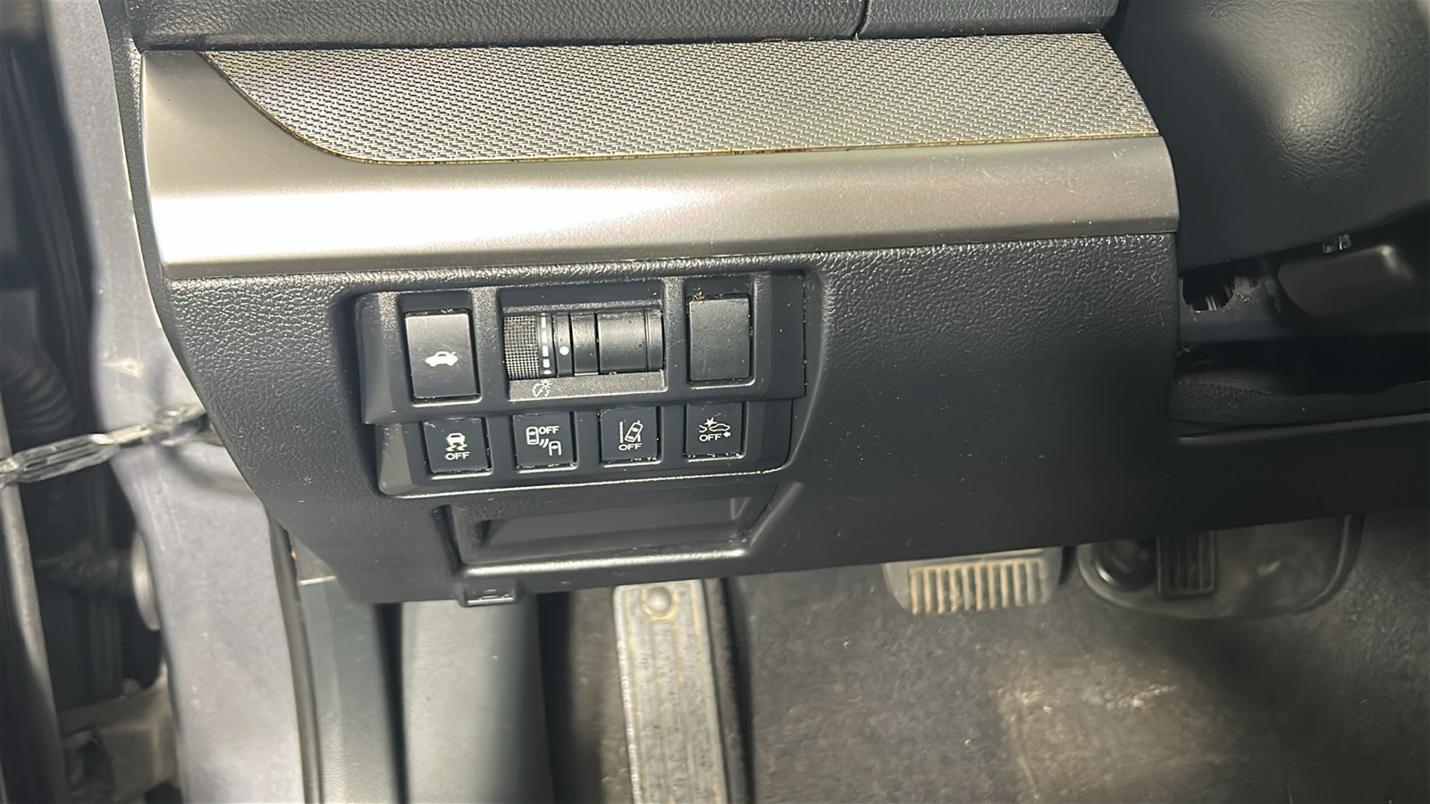Used 2018 Subaru Legacy 2.5i Premium w/ Eyesight & BSD & Rcta & HBA AWD/4WD image 23