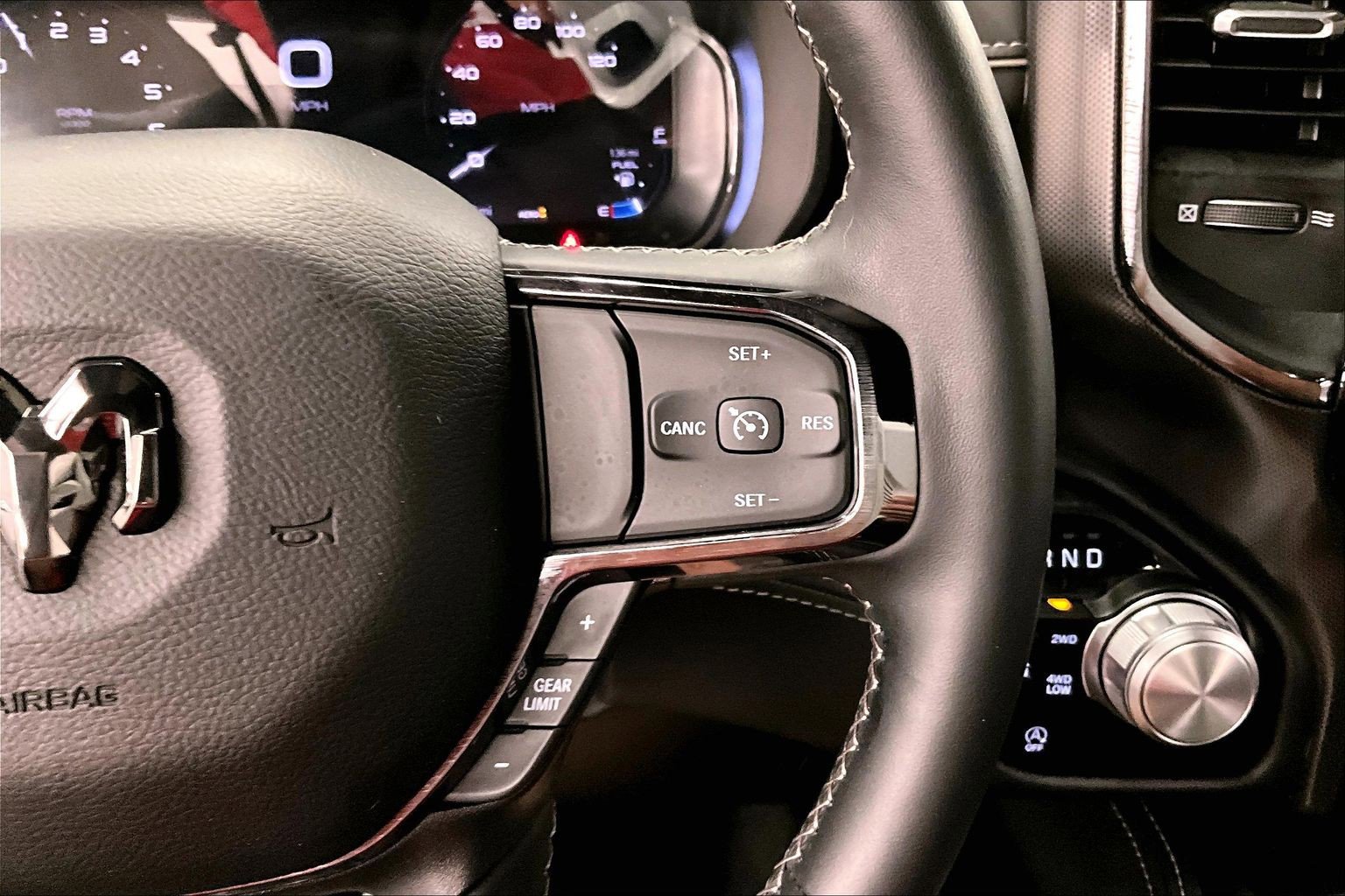 Used 2024 RAM 1500 Limited AWD/4WD image 27