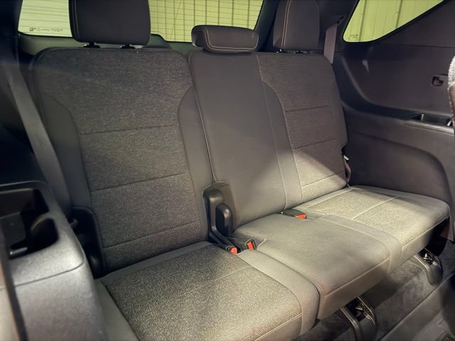 Used 2024 Chevrolet Traverse LT w/ Enhanced Driving Package FWD image 24