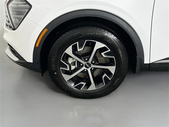 Used 2024 Kia Sportage EX image 11
