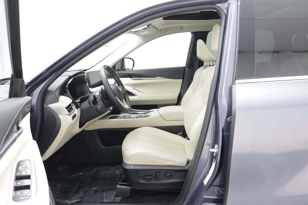 Used 2023 INFINITI QX60 Sensory w/ Cargo Package AWD/4WD image 5