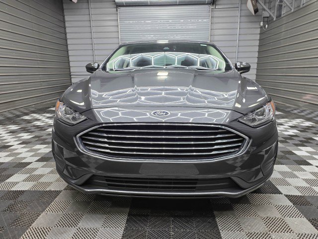 Used 2020 Ford Fusion SE FWD image 3