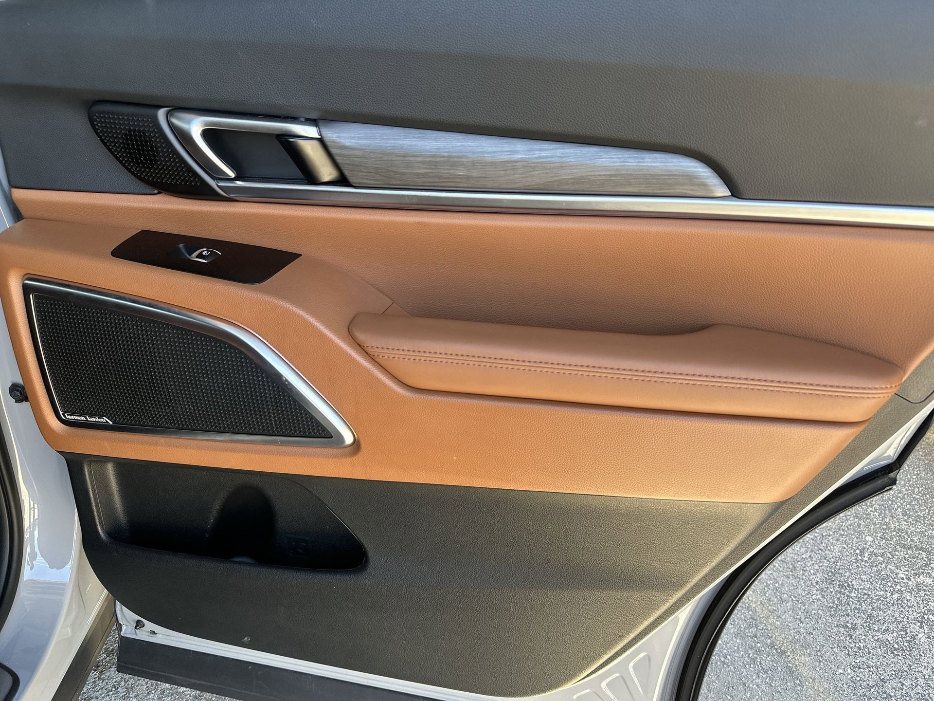 Used 2024 Kia Telluride SX X-Pro image 29