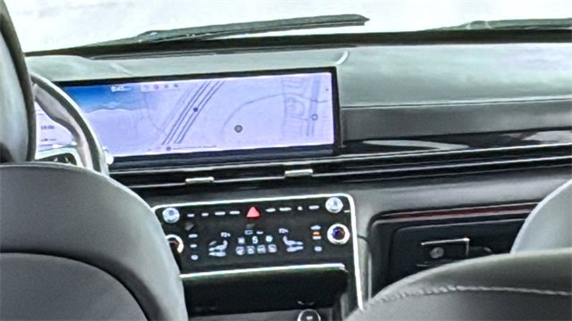 Used 2025 Genesis GV80 2.5T Standard image 17