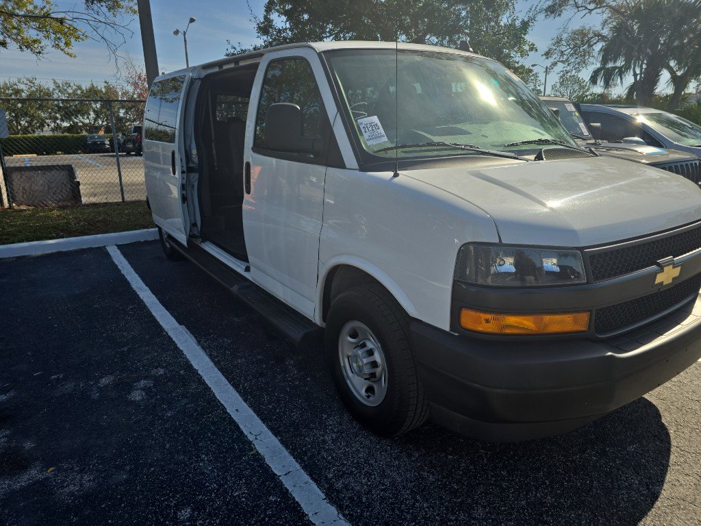 Used 2023 Chevrolet Express 3500 LS image 3