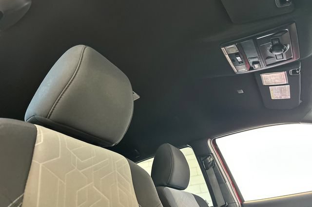 Used 2020 Toyota Tacoma TRD Off-Road w/ Technology Package AWD/4WD image 18