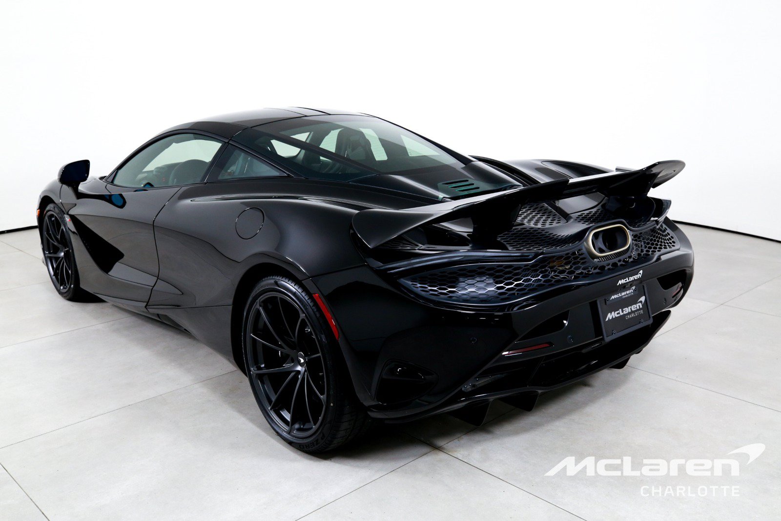 New 2027 McLaren 750S RWD image 7