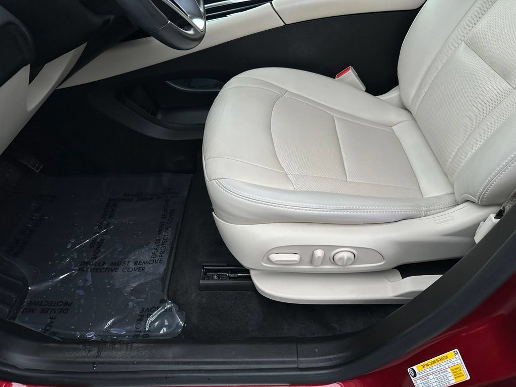 Used 2023 Buick Enclave Essence w/ Experience Buick Package FWD image 13