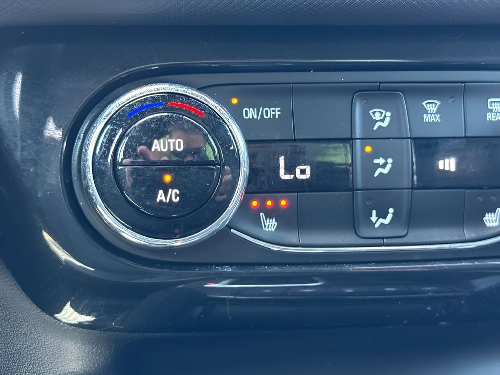 Used 2024 Chevrolet TrailBlazer ACTIV w/ Convenience Package AWD/4WD image 21