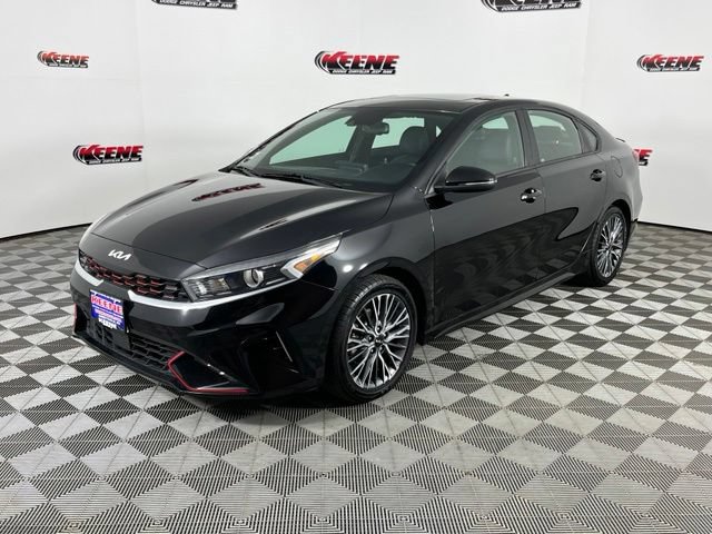 Used 2022 Kia Forte GT-Line w/ GT-Line Premium Package FWD image 5