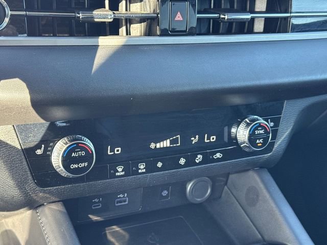 Used 2024 Mitsubishi Outlander SE image 21