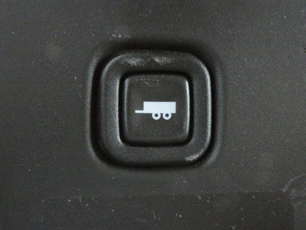 Used 2024 Chevrolet Express 2500 w/ Driver Convenience Package image 16