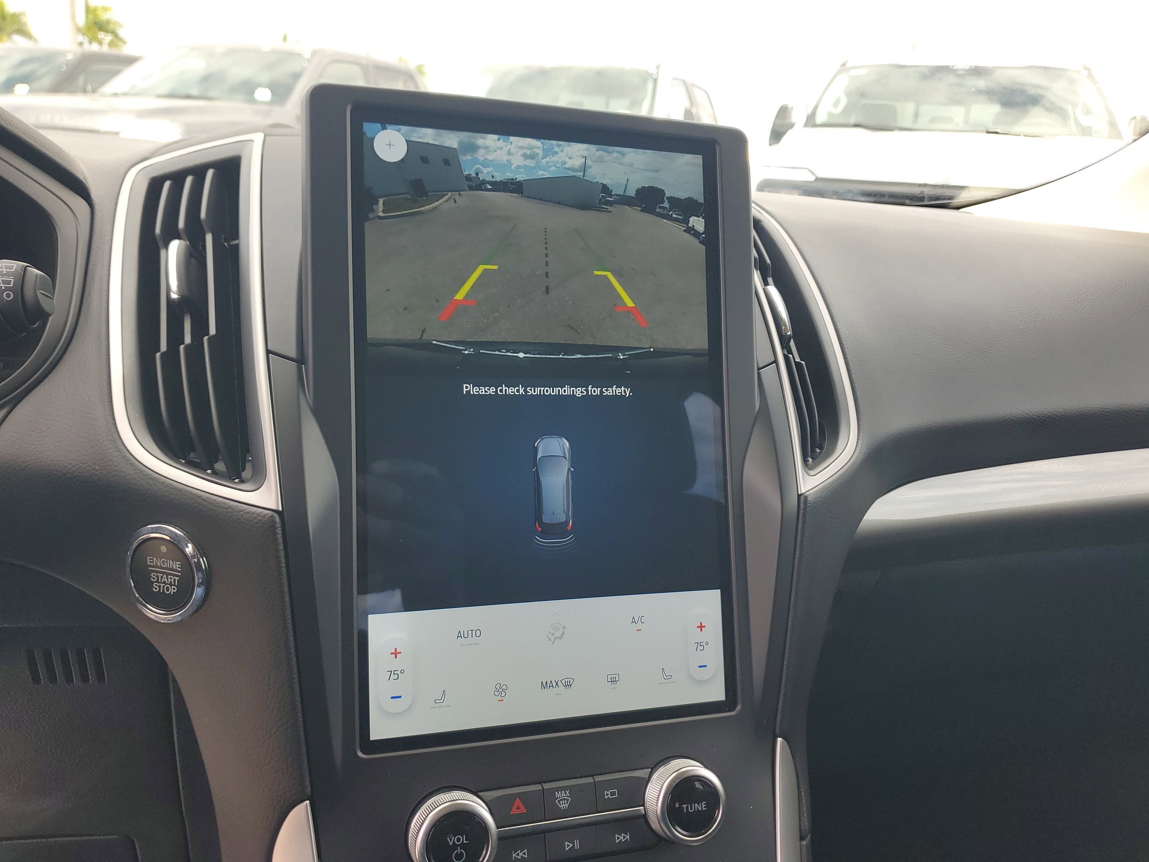 Used 2024 Ford Edge SEL w/ Convenience Package image 10