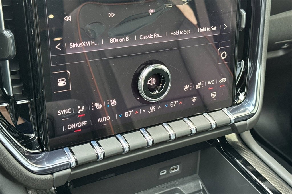 New 2026 GMC Yukon XL AT4 w/ AT4 Premium Plus Package image 21