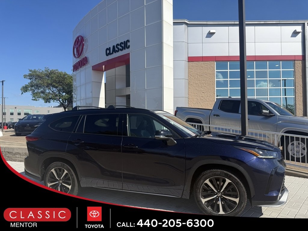 Used 2021 Toyota Highlander XSE